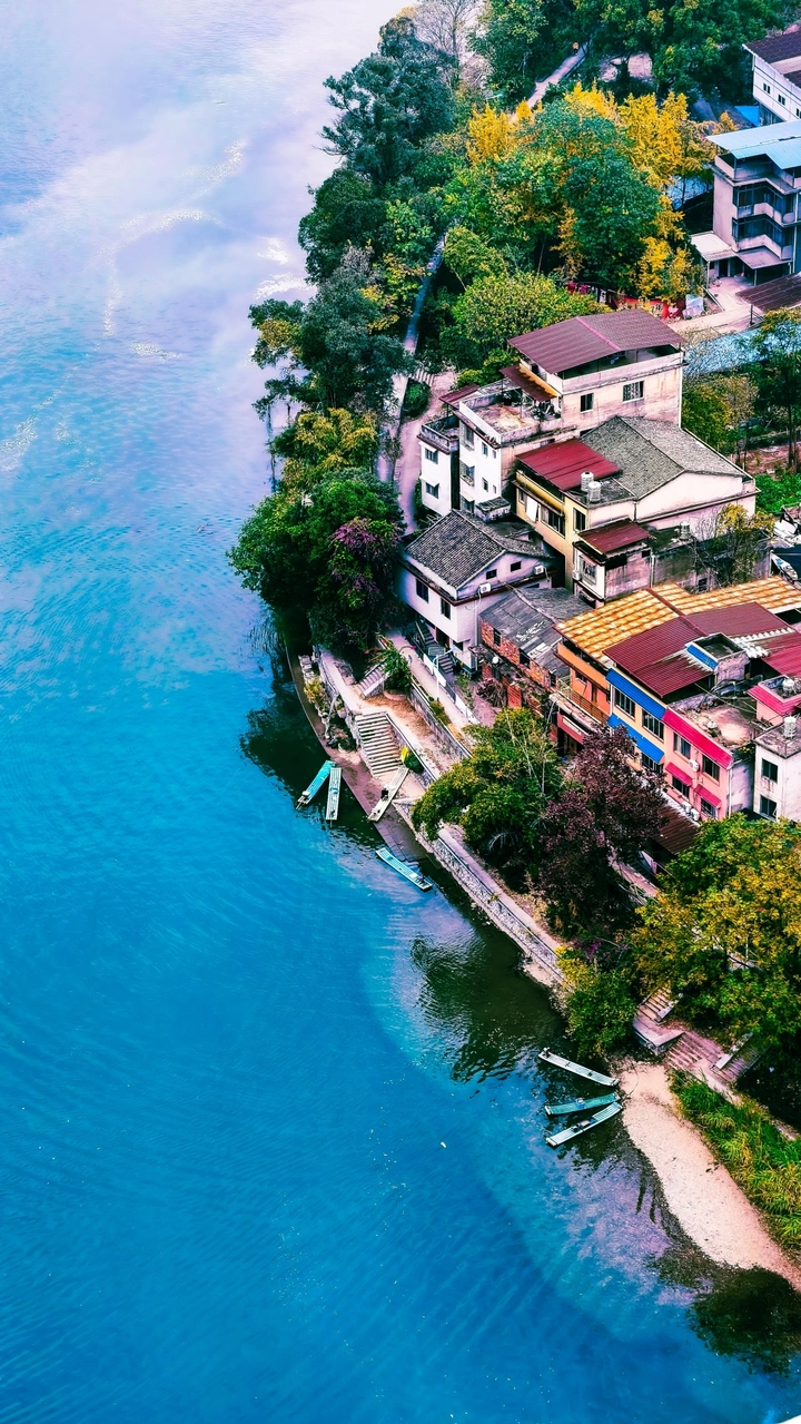 半岛