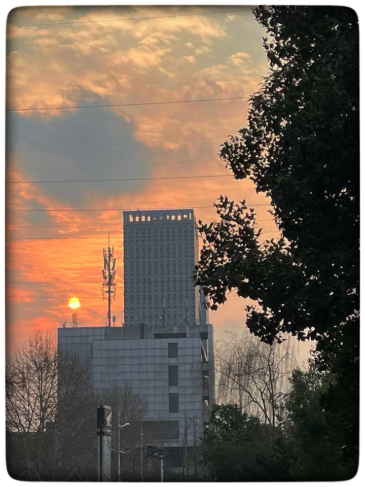 17:00的太阳
