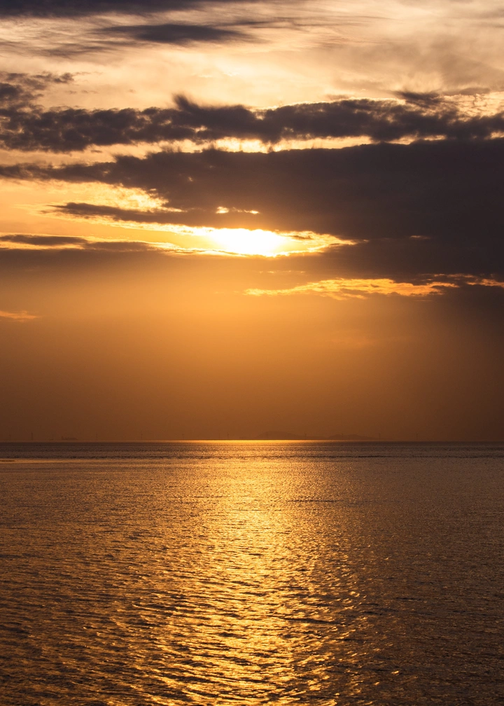 海天一色映夕阳