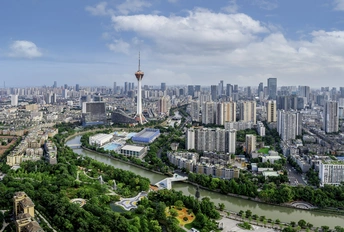 空中俯瞰大城市