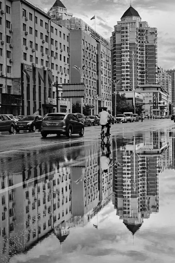 雨后街头