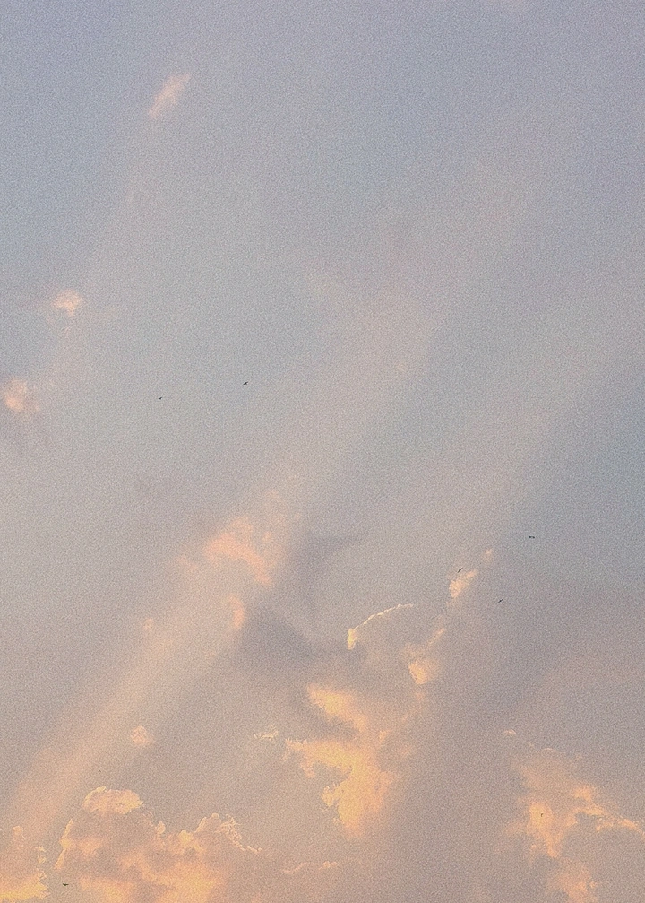 如同在动漫中出现的天空