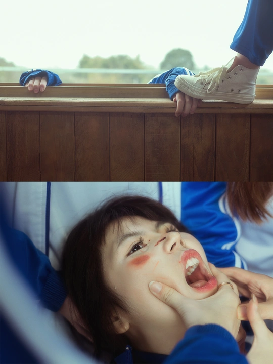 一个小男孩和一个小女孩的脸紧贴着窗户