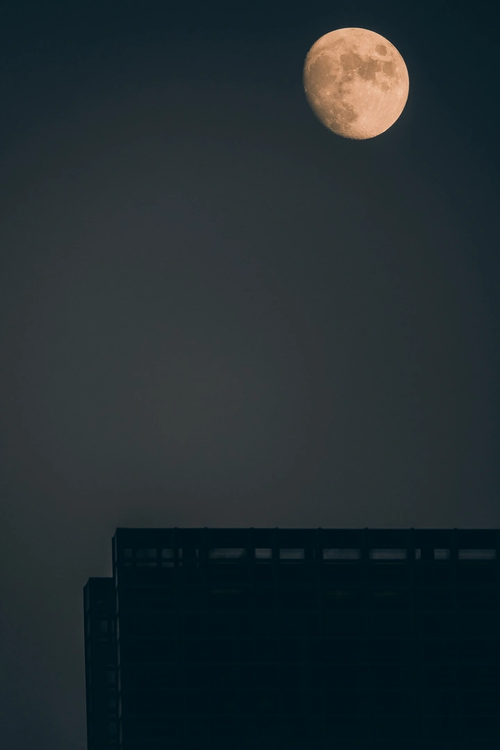 夕落。