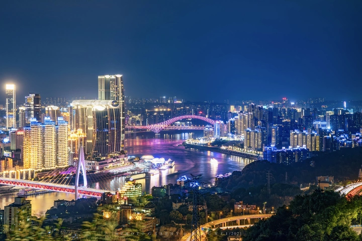夜色山城