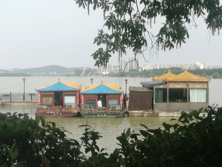夏日云龙湖