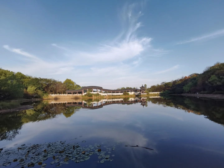 穿石坡湖