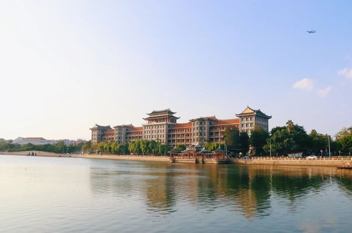 龙舟池