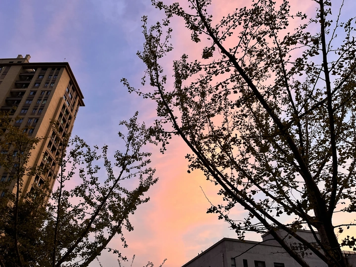 戏剧性的天空