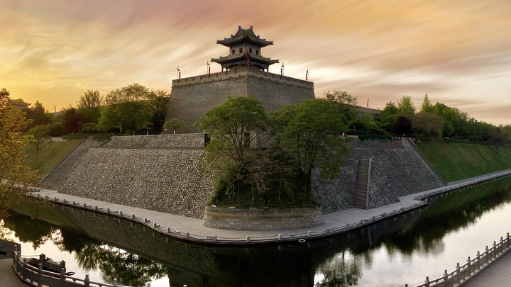 西安东南城角的夕阳