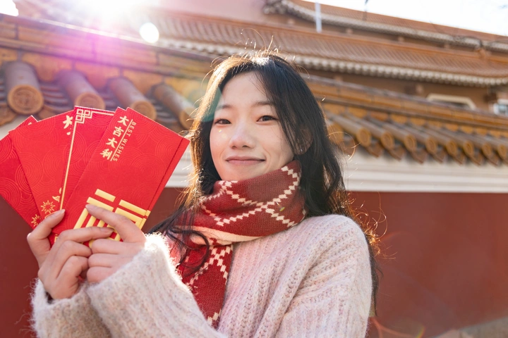 红墙少女