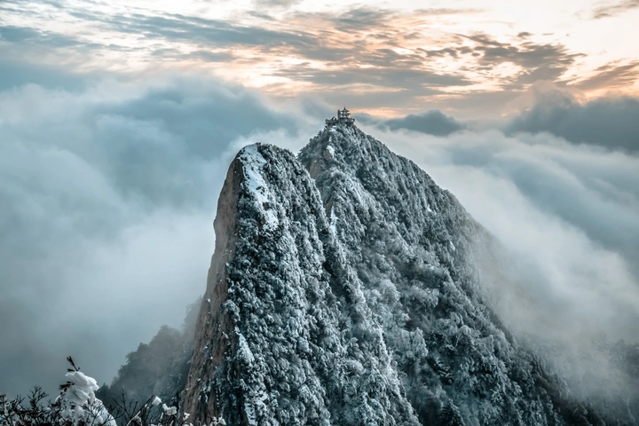 伏牛山主峰