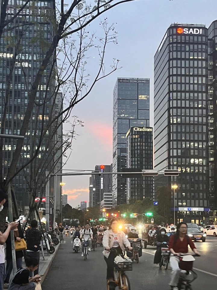 在春天好好生活