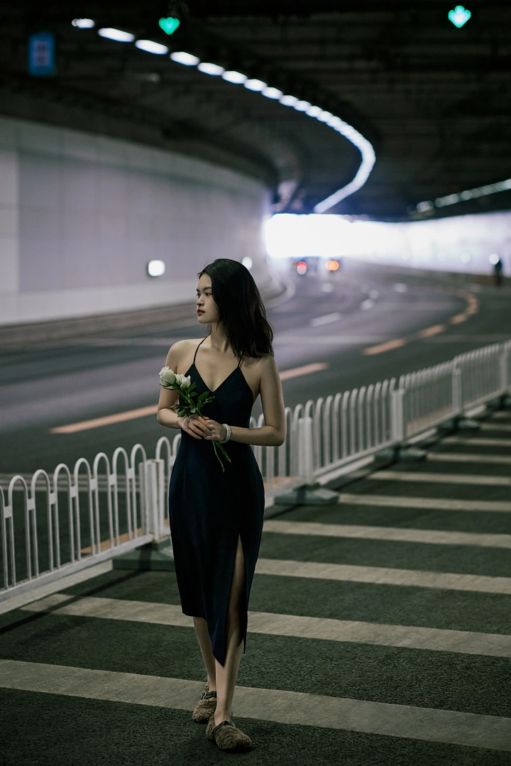 穿越时光的隧道