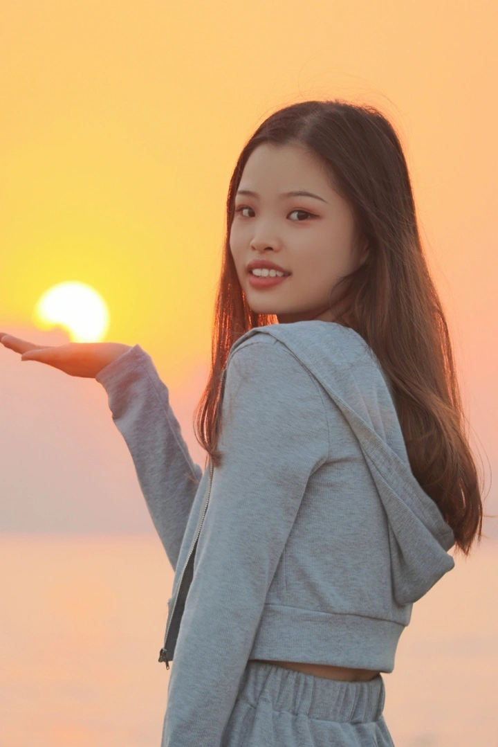 我与夕阳合个影