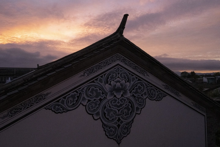 《云上大理》