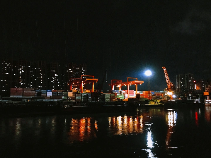深夜码头