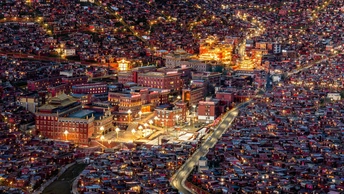 夜晚的大城市 aerial view