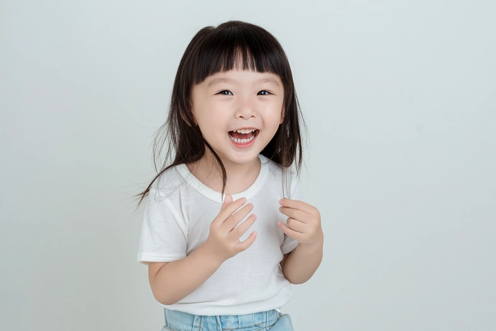 淘气女孩