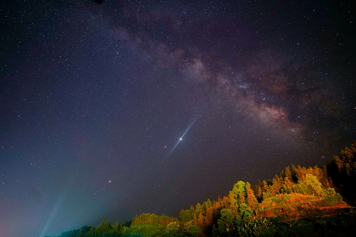 星河滚烫你是人间理想