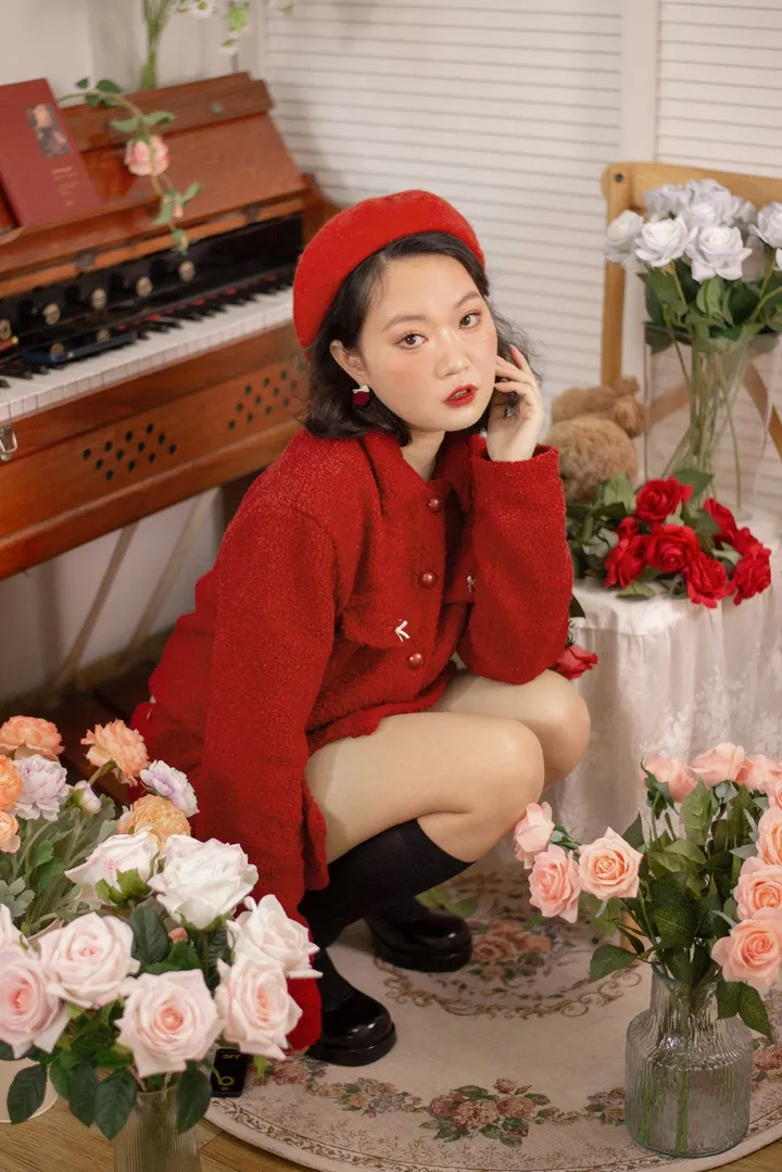 韩系红色新年画报