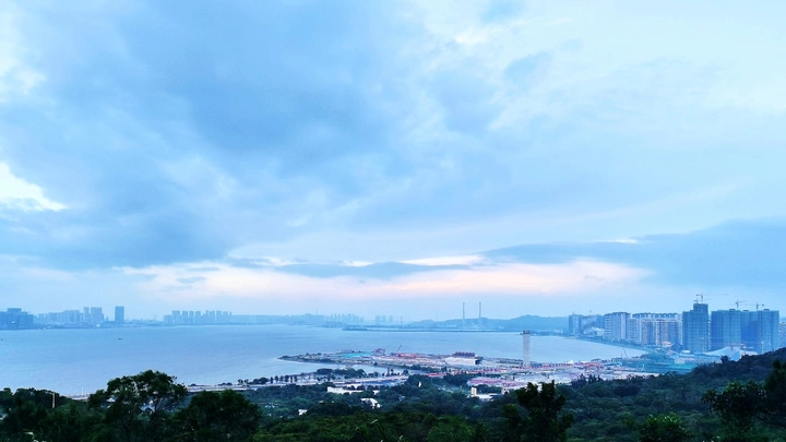 远眺城市东海岸