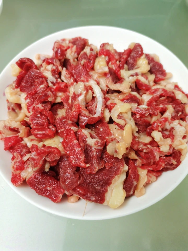 除夕牛肉火锅庆团圆