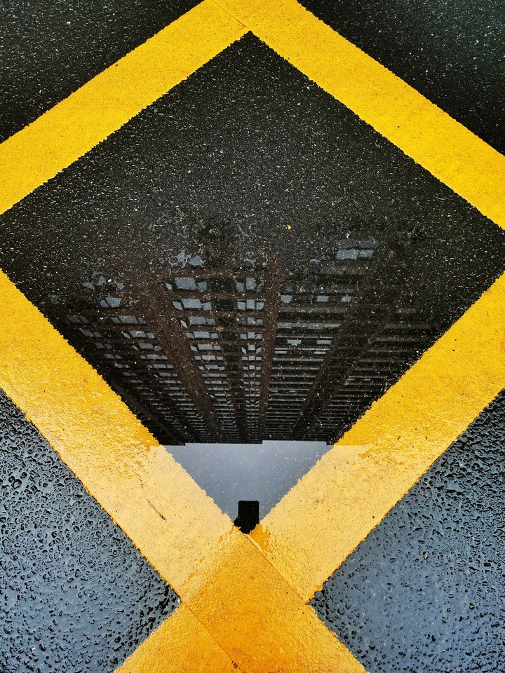 地面倒影