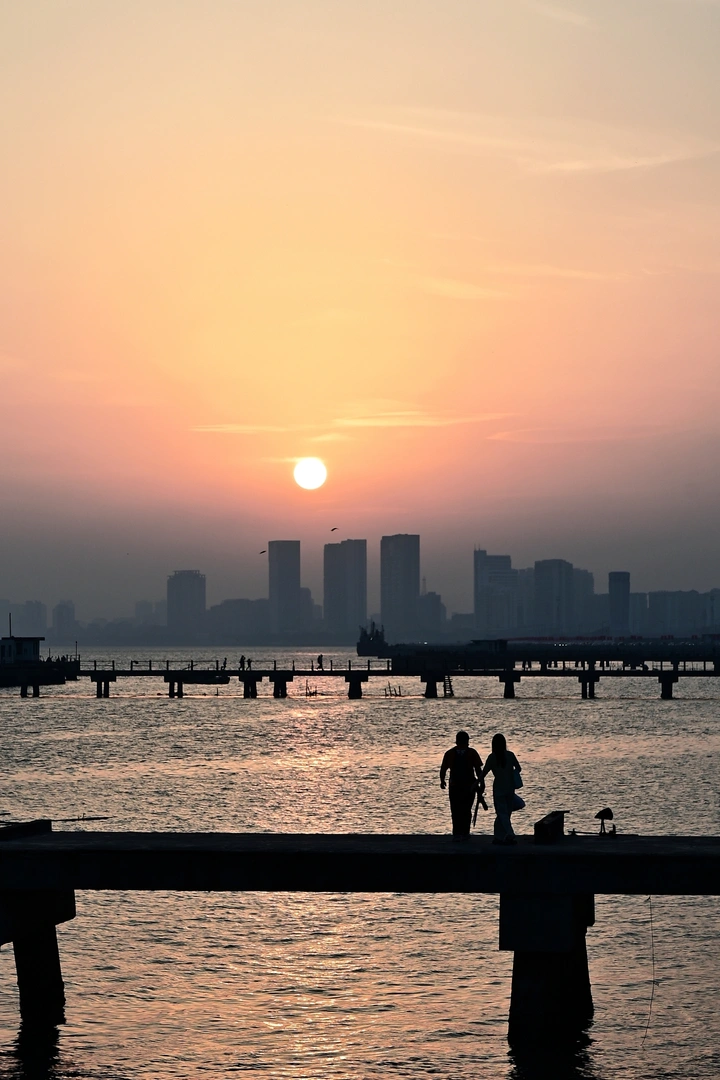 内海湾夕照