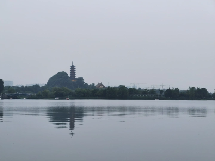 湖光山色