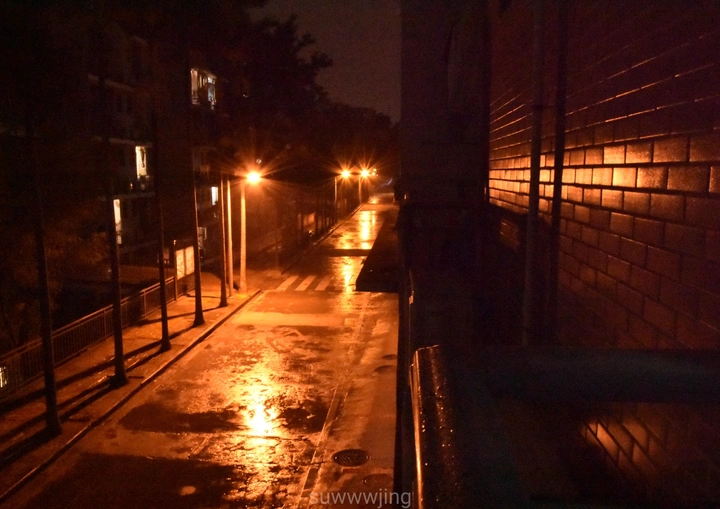 零点的雨