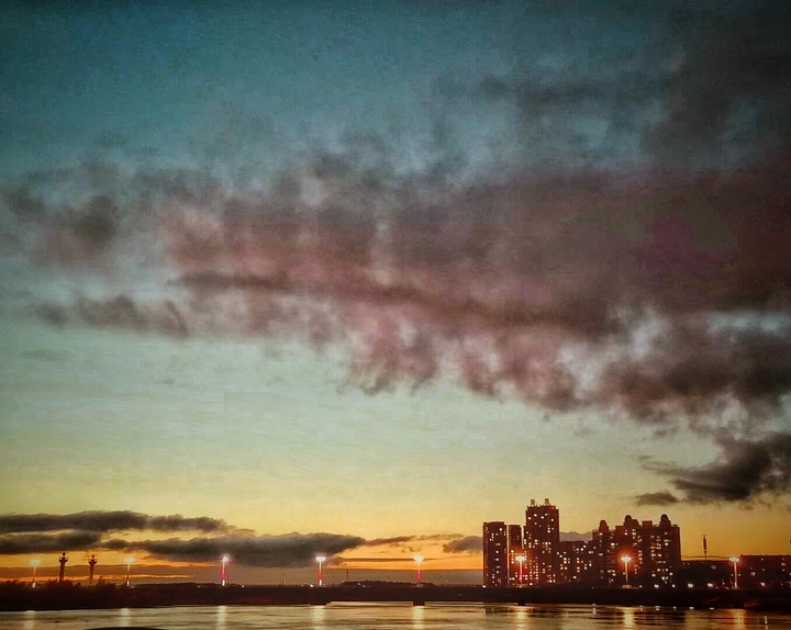 夜色阑珊