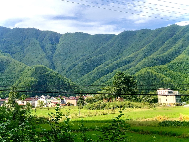 山间