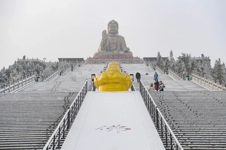 龙口南山的第一场雪