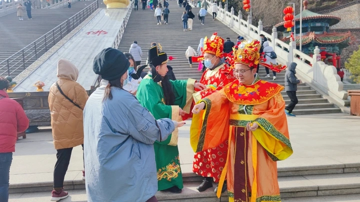 初五接财神※龙口南山大佛