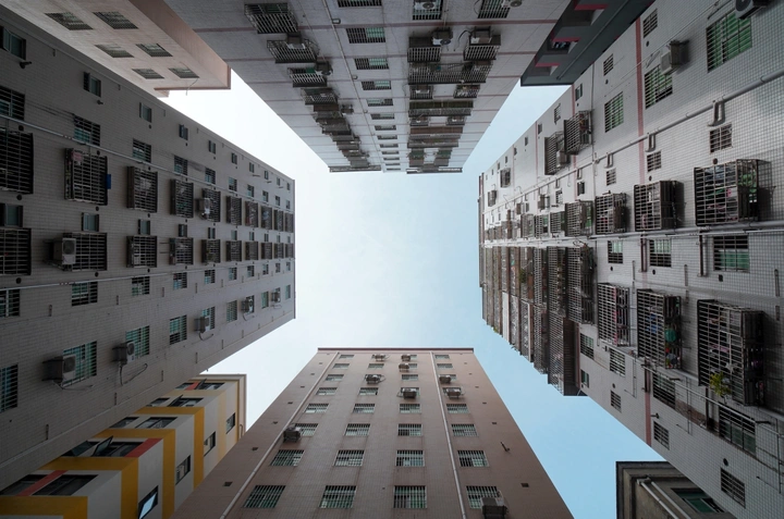 深圳城中村楼房天空