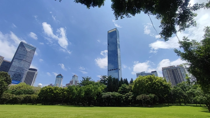 树木草地建筑汉国中心高楼