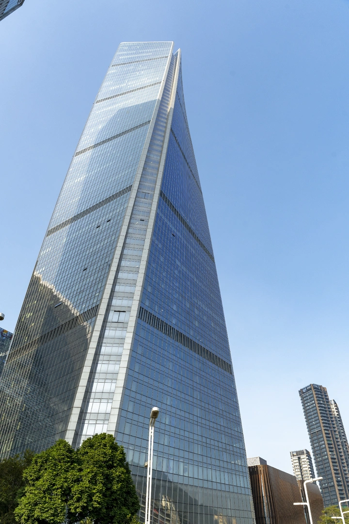 深圳高楼现代建筑前海世茂大厦
