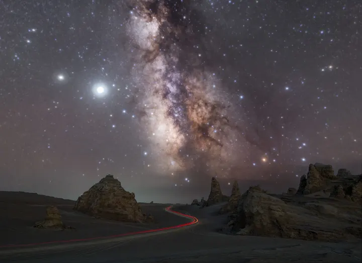 车轨星空