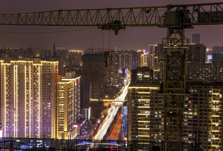 夜色龙城