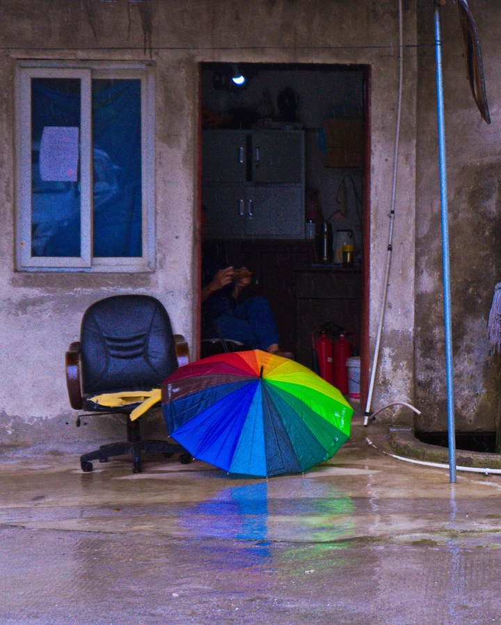 《秋雨》