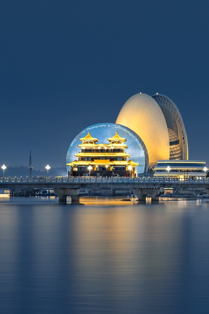 珠海日月贝夜景