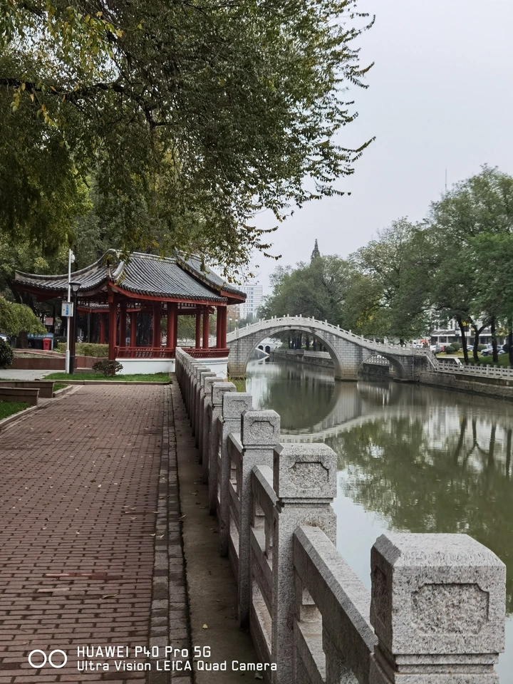 真州护城河