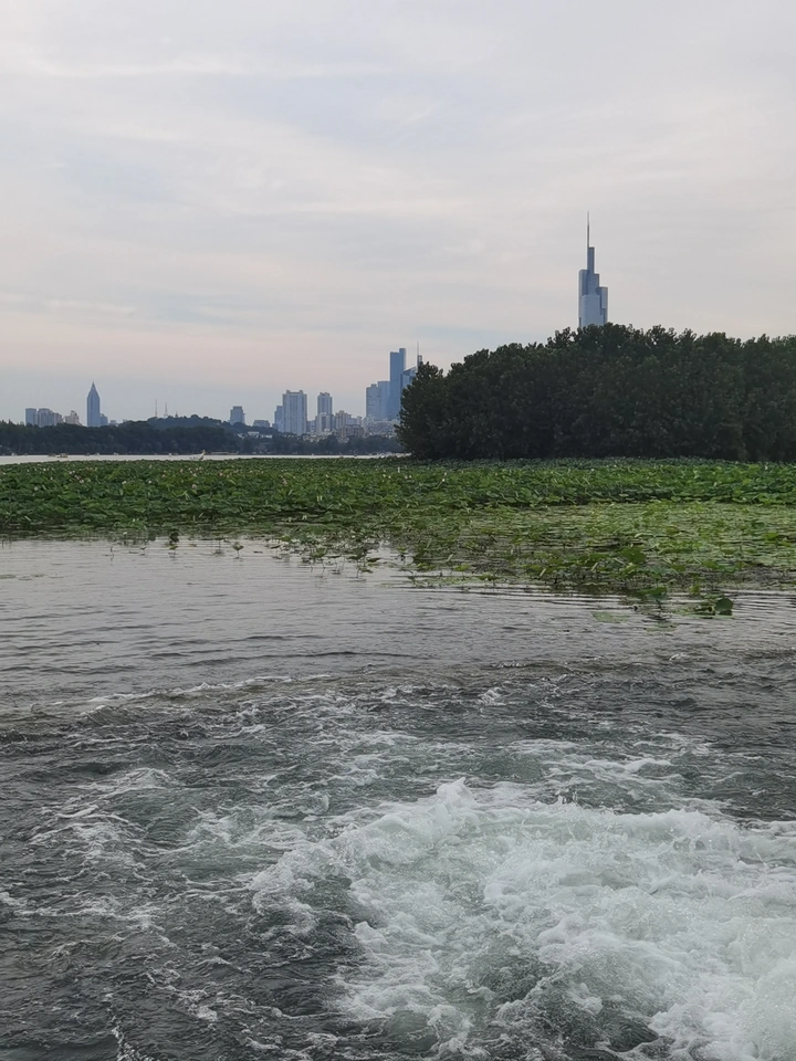 玄武湖
