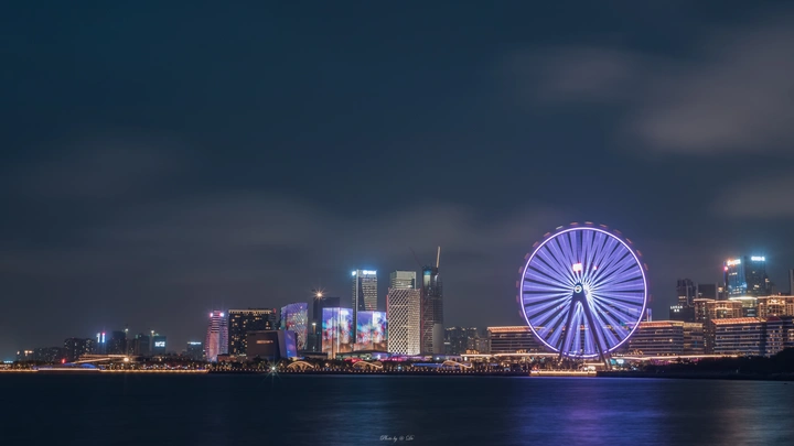 紫色的等待。