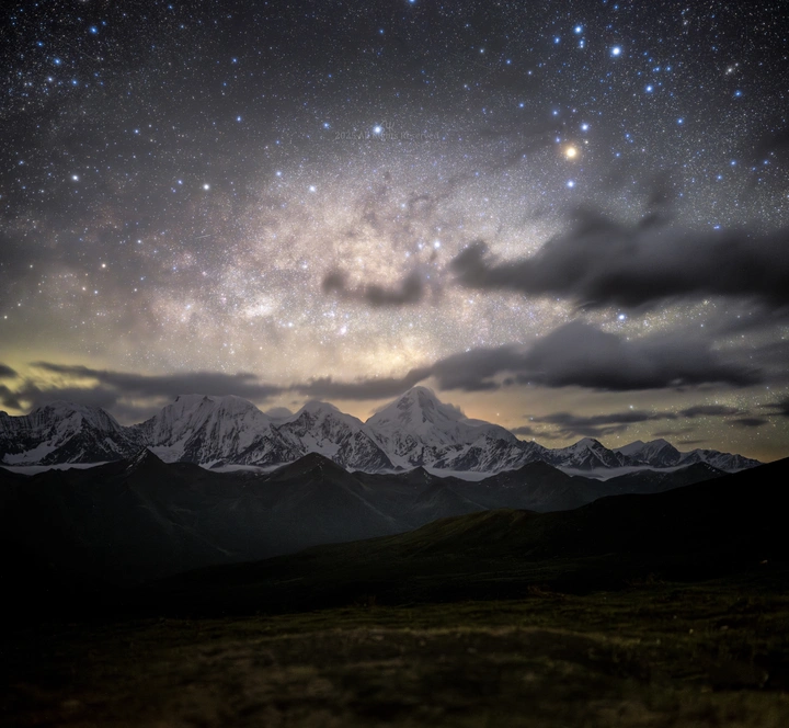 五彩星河夜
