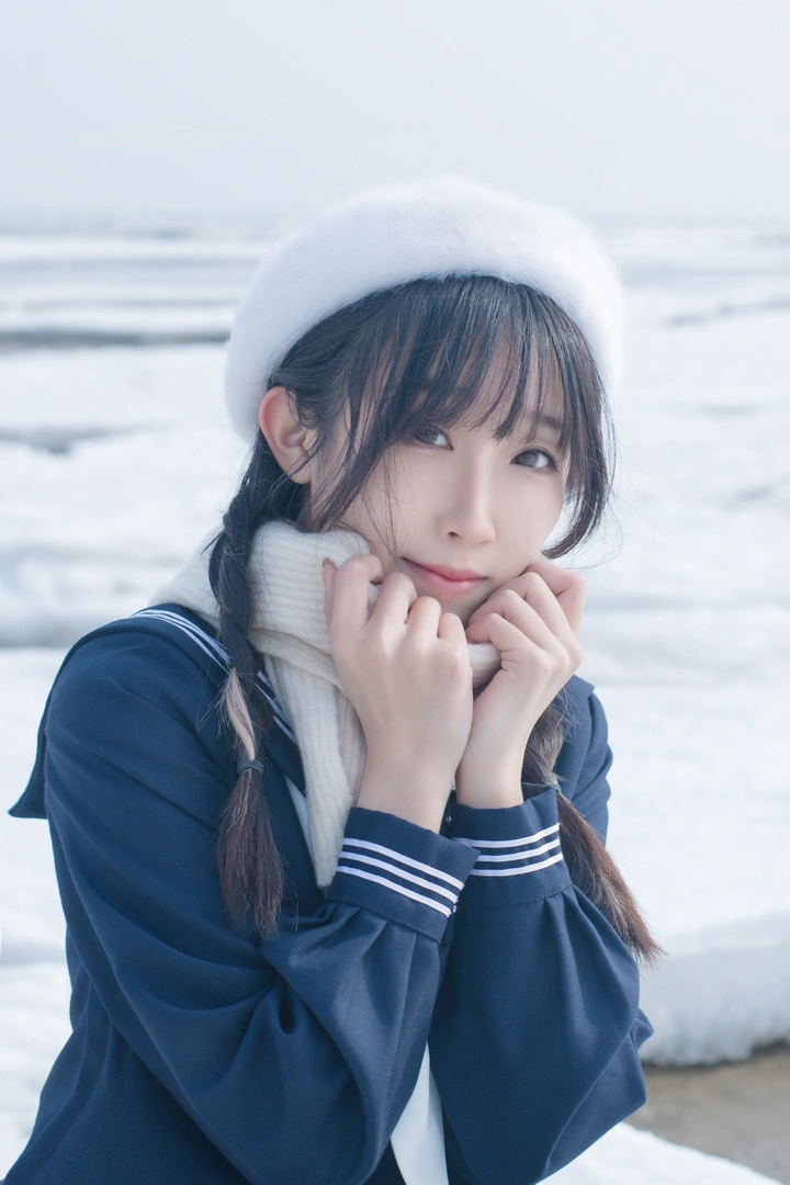 冬季冰海JK少女写真